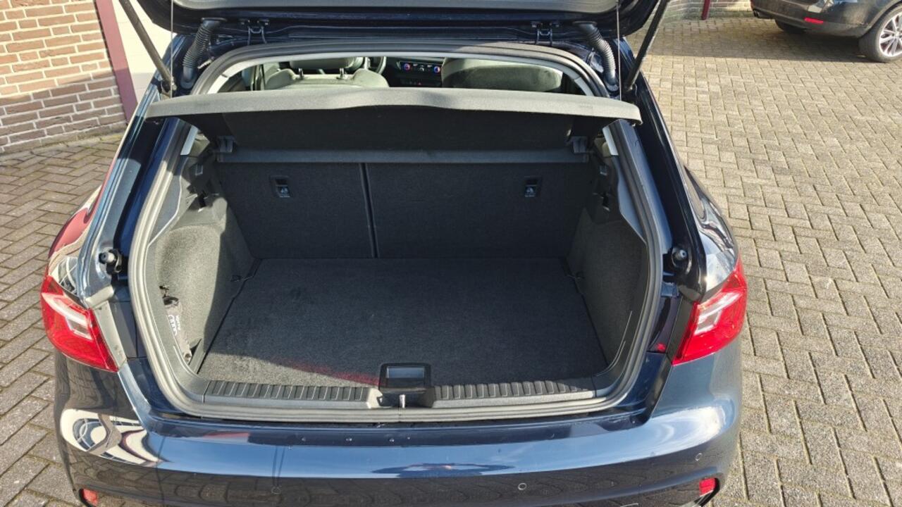 Audi A1 25 TFSI Pro line S - Automaat - stoelverwarming - Prijs is all in
