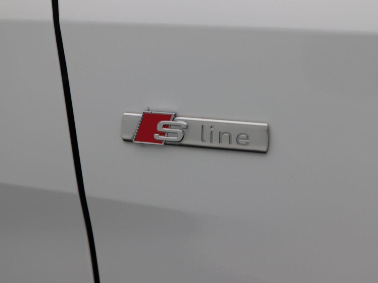 Audi A1 Sportback 25 TFSi S edition | Virtual Cockpit | LED | CarPlay | Sportstoelen | Cruise Control | Sensoren | 17 Inch | 19.947 Km!!