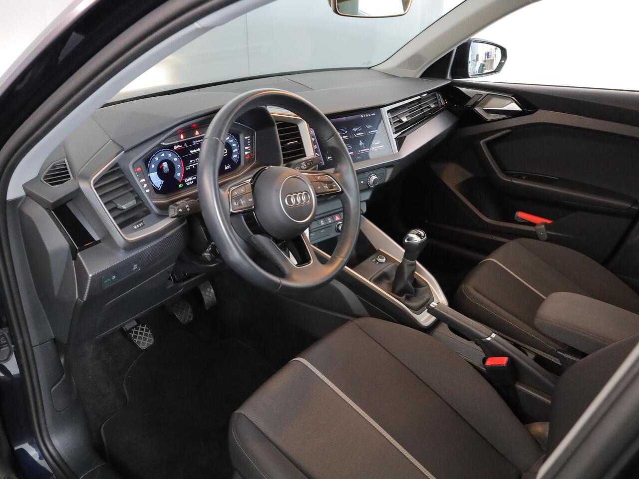 Audi A1 Sportback 25 TFSI Pro Line 95 pk | Navigatie via App | Parkeersensoren | Achteruitrijcamera | Cruise control |