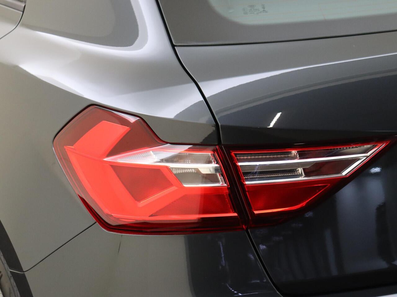 Audi A1 Sportback 25 TFSI Advanced edition | Parkeersensoren | Climate control | Navigatie Plus | CarPlay | Cruise control | Virtual cockpit | Elektrisch inklapbare buitenspiegels |