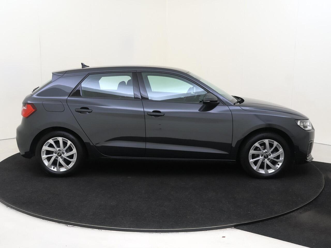 Audi A1 Sportback 25 TFSI Advanced edition | Parkeersensoren | Climate control | Navigatie Plus | CarPlay | Cruise control | Virtual cockpit | Elektrisch inklapbare buitenspiegels |
