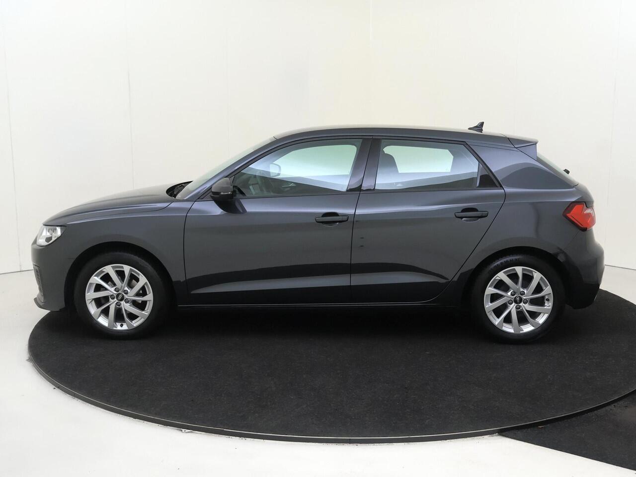 Audi A1 Sportback 25 TFSI Advanced edition | Parkeersensoren | Climate control | Navigatie Plus | CarPlay | Cruise control | Virtual cockpit | Elektrisch inklapbare buitenspiegels |