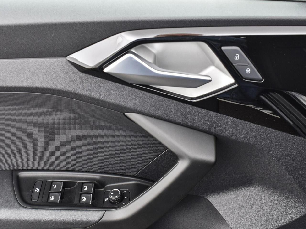 Audi A1 Sportback 25 TFSI 95pk Advanced edition · Apple/Android Car Play · Airco · P-Sensoren · Cruise Control · DAB · 17'' Inch · Garantie t/m 09-10-2027 of 100.000km