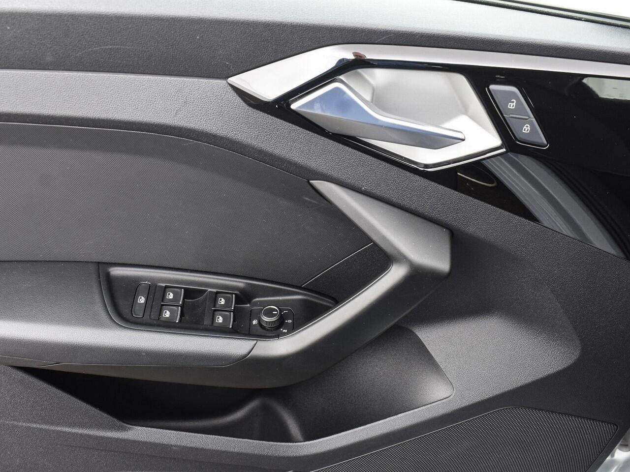 Audi A1 Sportback 25 TFSI 95pk Pro Line · Apple/Android Car Play · P-Sensoren · Airco · Cruise Control · 15'' Inch · Garantie t/m 10-07-2027 of 100.000km