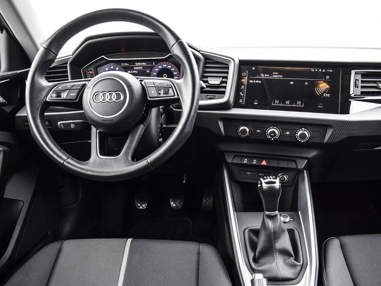 Audi A1 Sportback 25 TFSI 95pk Pro Line · Apple/Android Car Play · P-Sensoren · Airco · Cruise Control · 15'' Inch · Garantie t/m 10-07-2027 of 100.000km