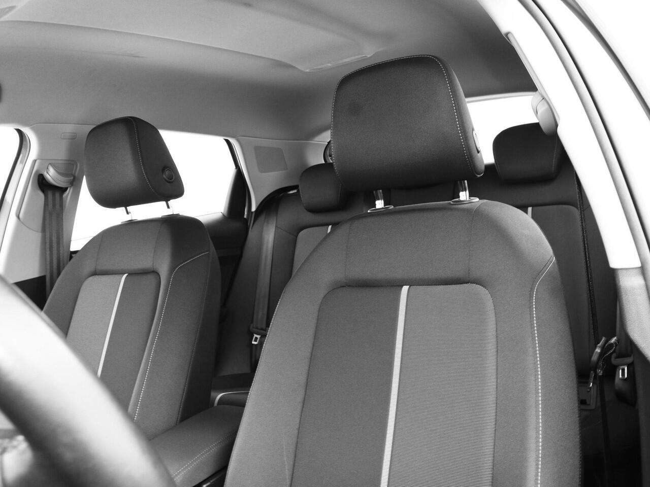 Audi A1 Sportback 25 TFSI 95pk Pro Line · Apple/Android Car Play · P-Sensoren · Airco · Cruise Control · 15'' Inch · Garantie t/m 10-07-2027 of 100.000km