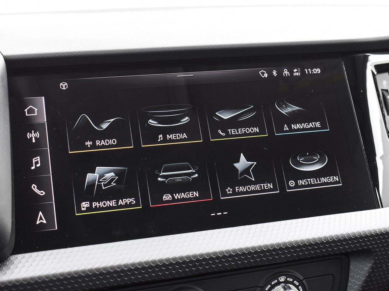 Audi A1 Sportback 25 TFSI 95pk Pro Line · Apple/Android Car Play · P-Sensoren · Airco · Cruise Control · 15'' Inch · Garantie t/m 10-07-2027 of 100.000km