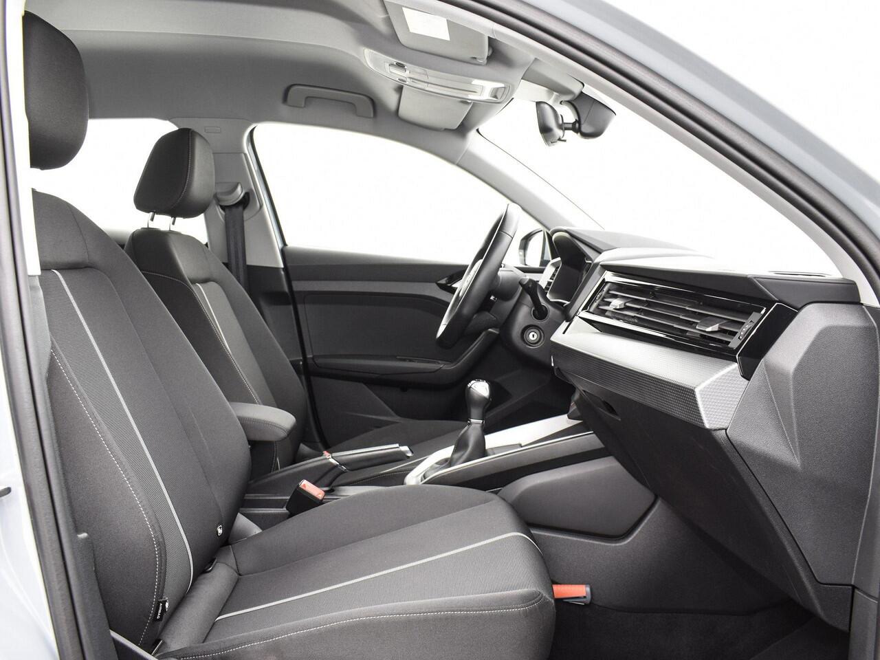 Audi A1 Sportback 25 TFSI 95pk Pro Line · Apple/Android Car Play · P-Sensoren · Airco · Cruise Control · 15'' Inch · Garantie t/m 10-07-2027 of 100.000km