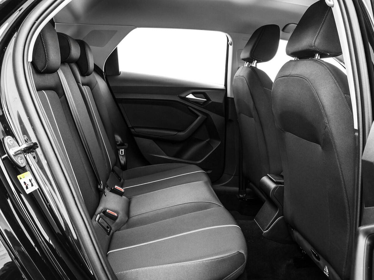 Audi A1 Sportback 25 TFSI 95pk Pro Line · Airco · Apple/Android Car Play · P-Sensoren · Virtual Cockpit · Cruise Control · 15'' Inch · Garantie t/m 21-11-2027 of 100.000km