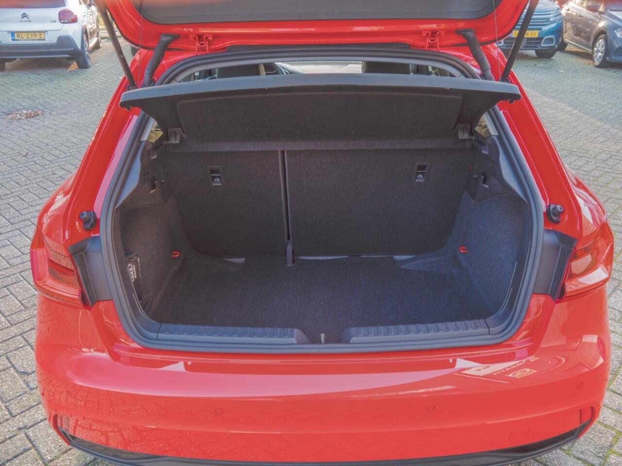 Audi A1 Sportback 25 TFSI Advanced edition met Carplay NL auto