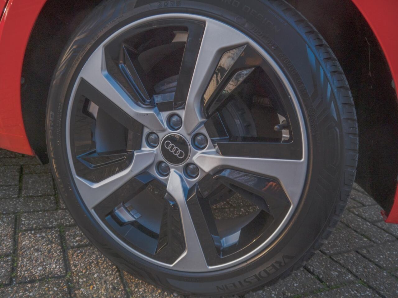 Audi A1 Sportback 25 TFSI Advanced edition met Carplay NL auto