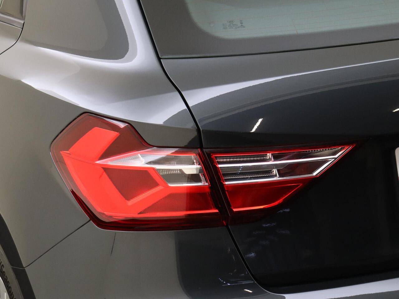 Audi A1 Sportback 25 TFSI Advanced edition | Parkeersensoren | Climate control | Navigatie Plus | CarPlay | Cruise control | Virtual cockpit | Elektrisch inklapbare buitenspiegels |