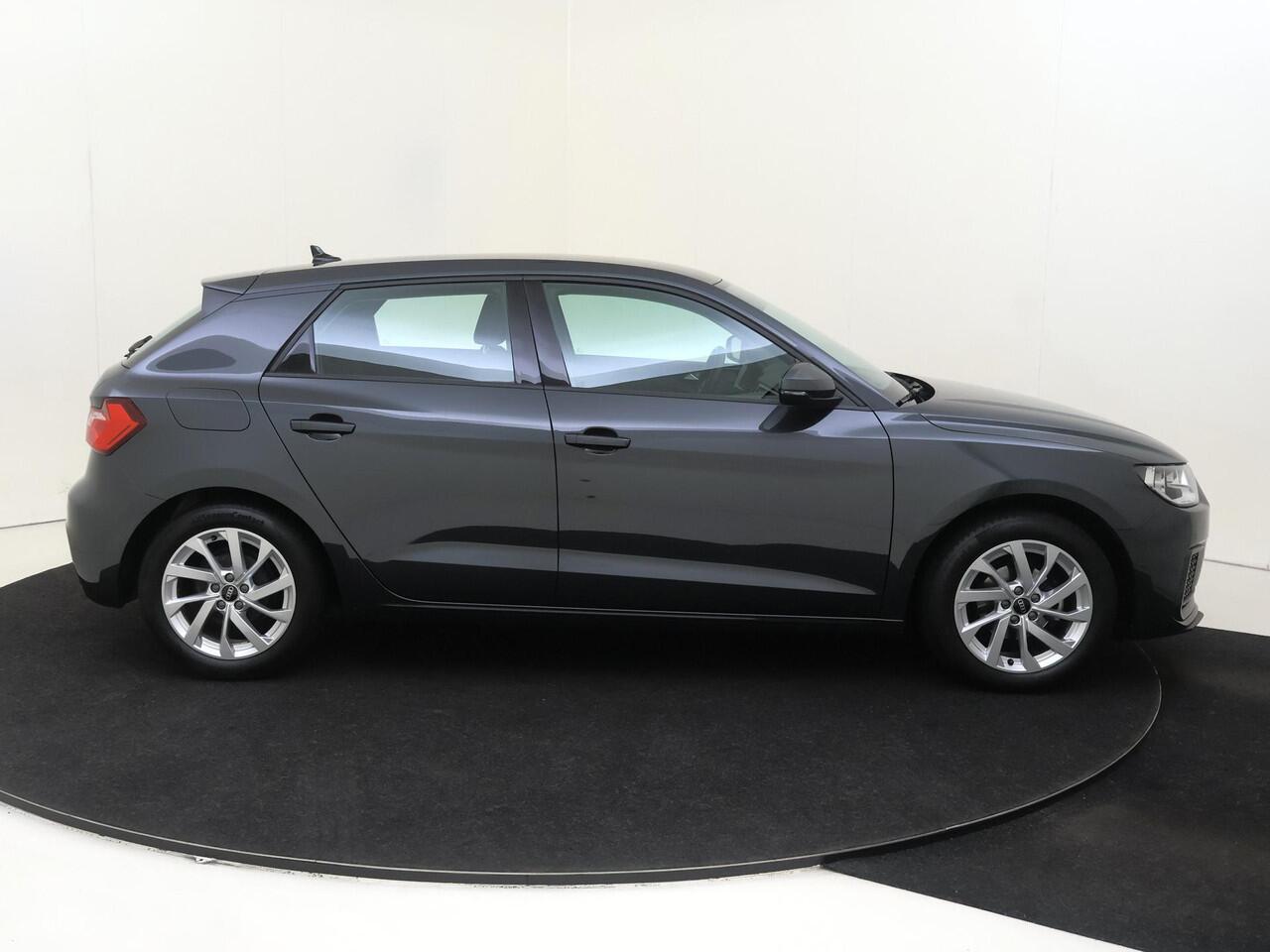 Audi A1 Sportback 25 TFSI Advanced edition | Parkeersensoren | Climate control | Navigatie Plus | CarPlay | Cruise control | Virtual cockpit | Elektrisch inklapbare buitenspiegels |
