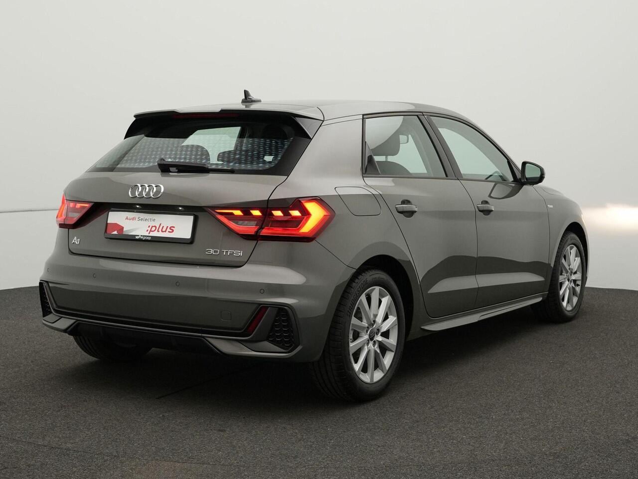 Audi A1 Sportback 30 TFSI 116 pk S-tronic Advanced edition / S-Line | Navigatie | Stoelverwarming | Virtual Cockpit | Cruise Control