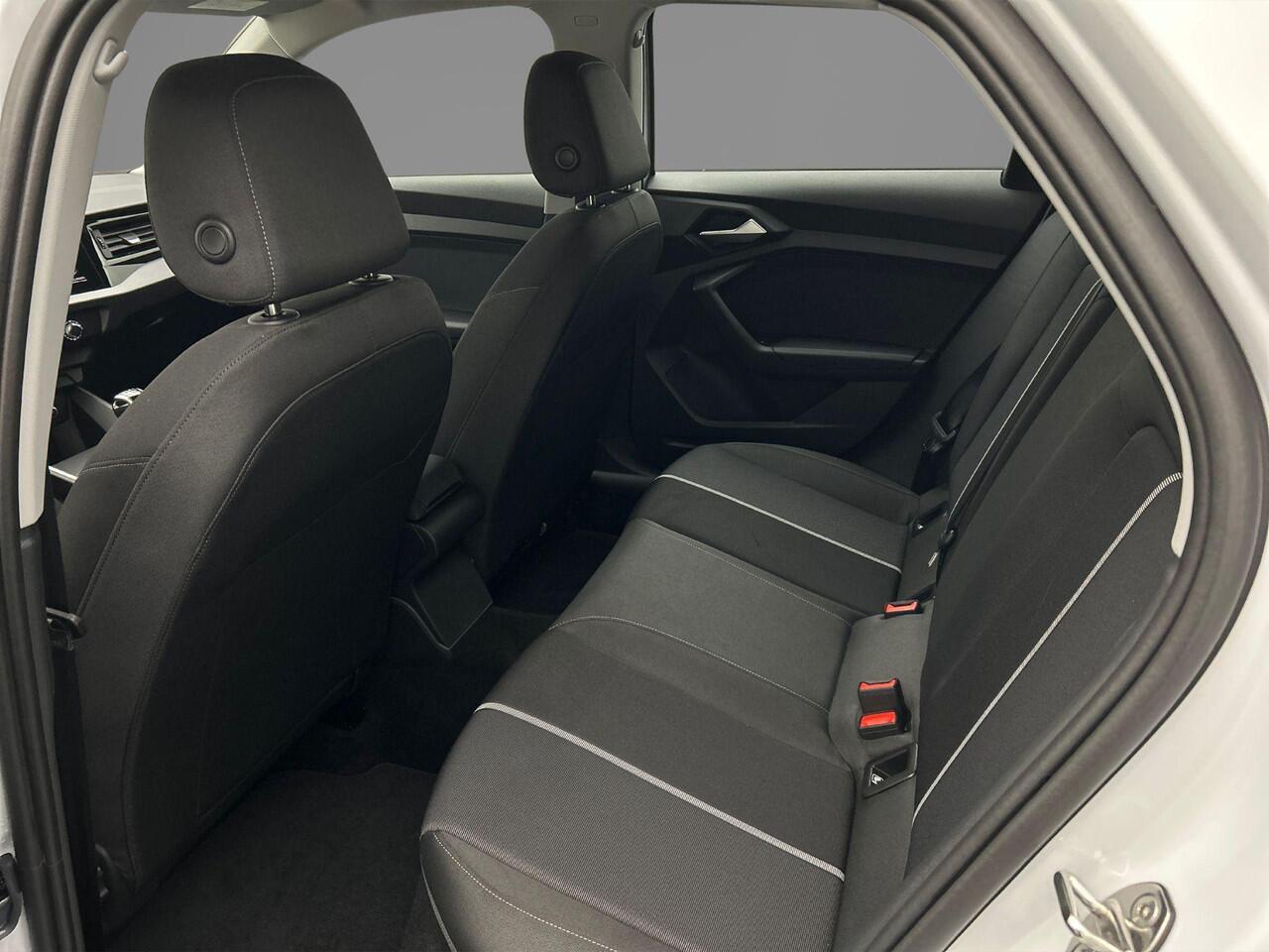 Audi A1 Sportback 25 TFSI Pro Line | Parkeersensoren | Cruise control | Virtual Cockpit | Carplay |