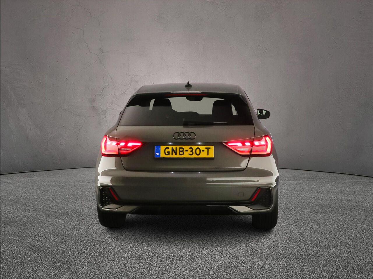 Audi A1 Sportback 30 TFSI S edition | ACC | Keyless | Full-led | Audi sound | Optiek zwart |