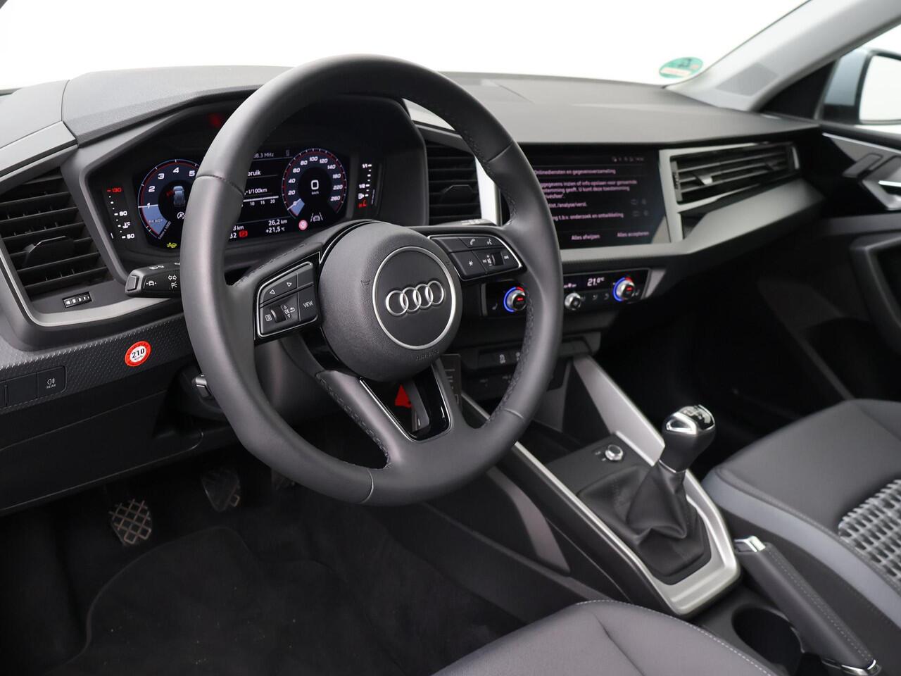 Audi A1 Sportback 30 TFSI Advanced edition | 116 PK | Climate control | S line exterieur | Verwarmde voorstoelen | Cruise control |