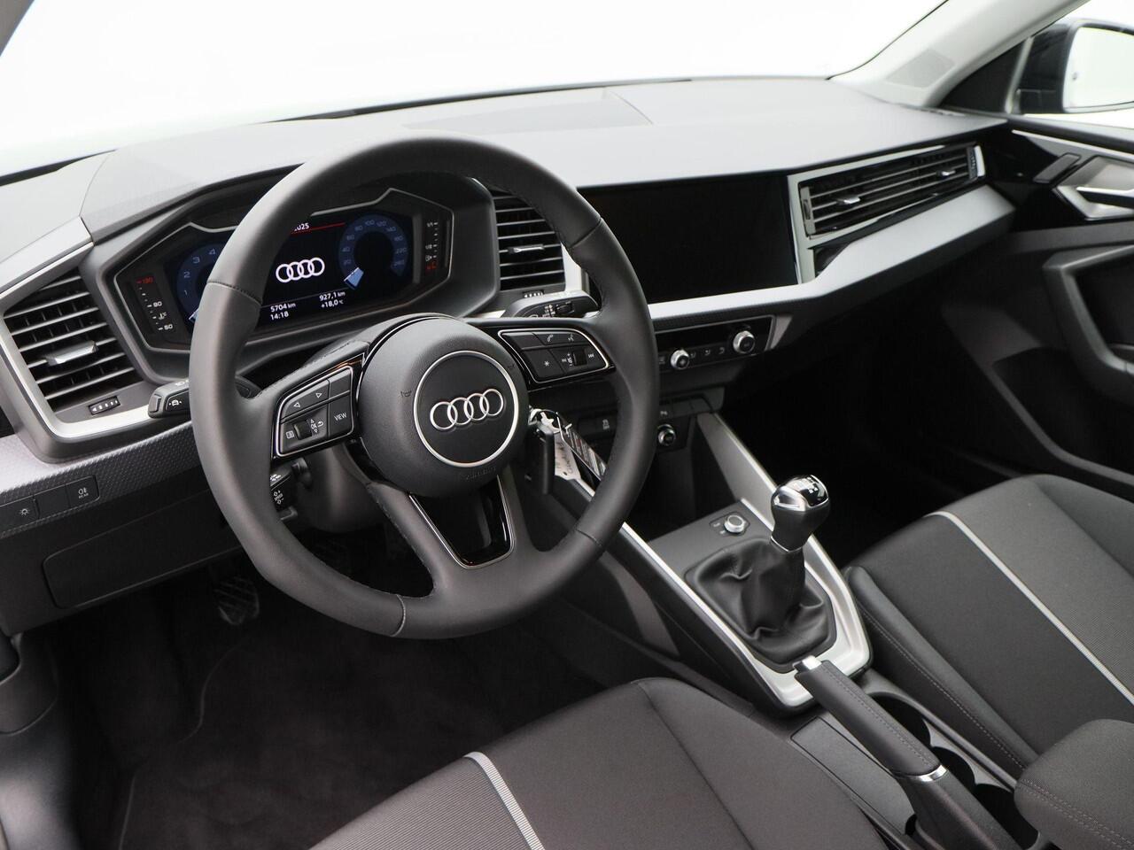 Audi A1 Sportback 25 TFSi Advanced edition | Cruise Control | Carplay | Climate Control | LED | Parkeersensoren | 17 Inch | 5.702 Km!!