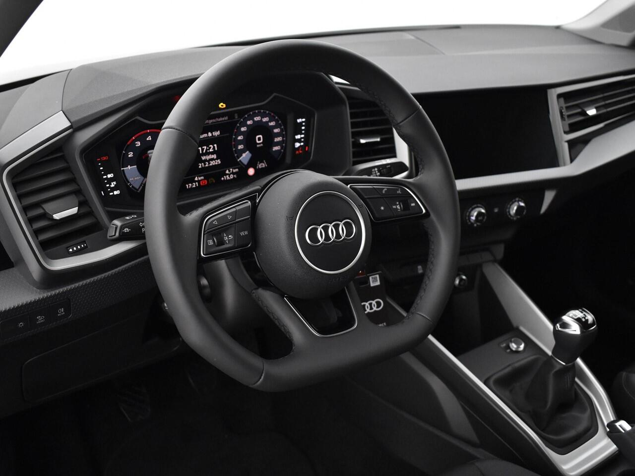 Audi A1 Sportback Advanced edition 30 TFSI 116 PK · Audi Sound · Afgevlakt sportstuur · Full led verlichting · Privacy glas · MEGA Sale