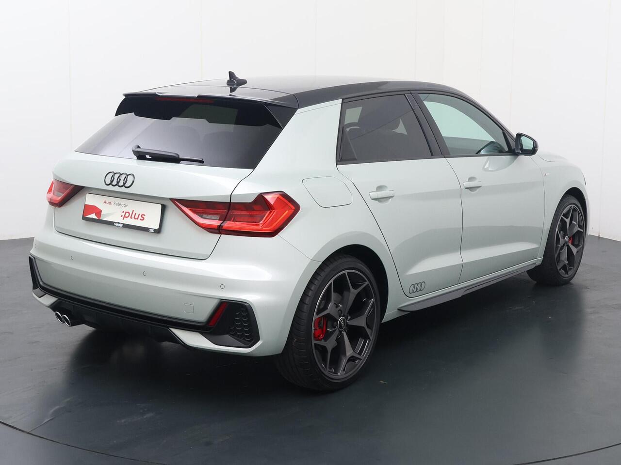 Audi A1 Sportback S line 40 TFSI | 207 PK | Sonos premium sound | Adaptive cruise control | Climate control | 18" LM velgen | verwarmde voorstoelen | S line |