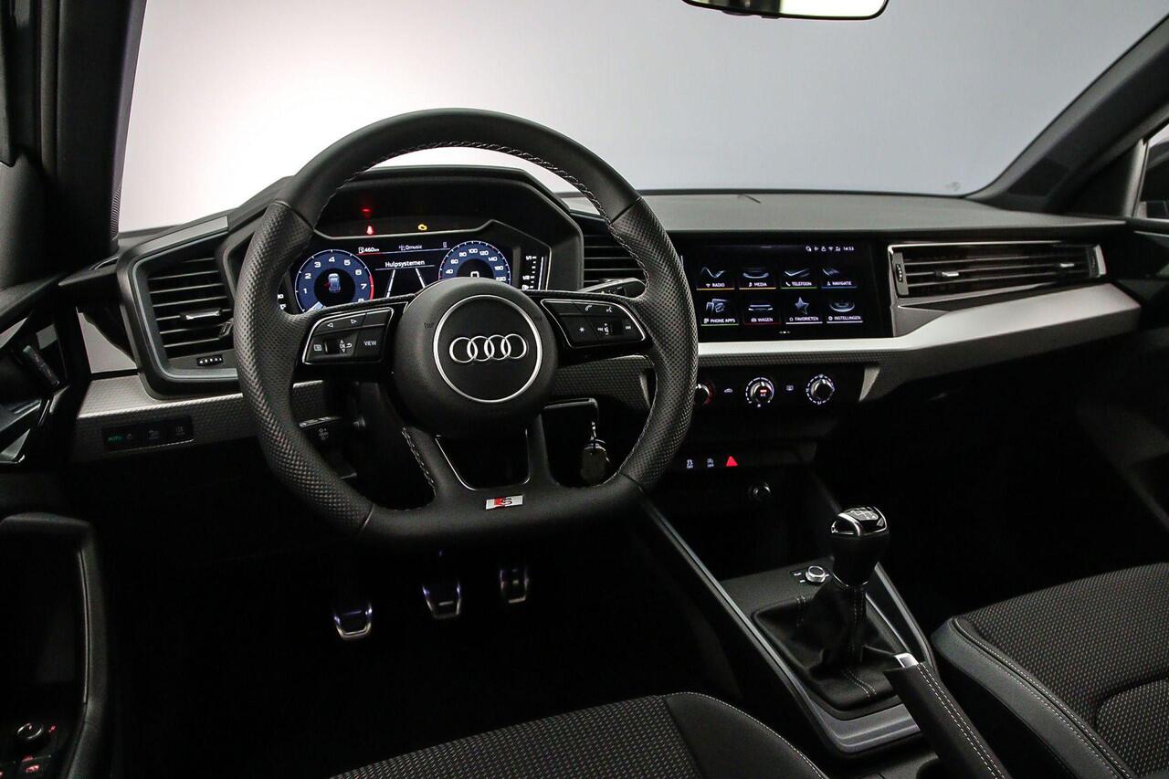 Audi A1 Sportback 25 TFSI S edition | Cruise control | S-line | Full-Led | Optiek zwart | Ambient lighting |
