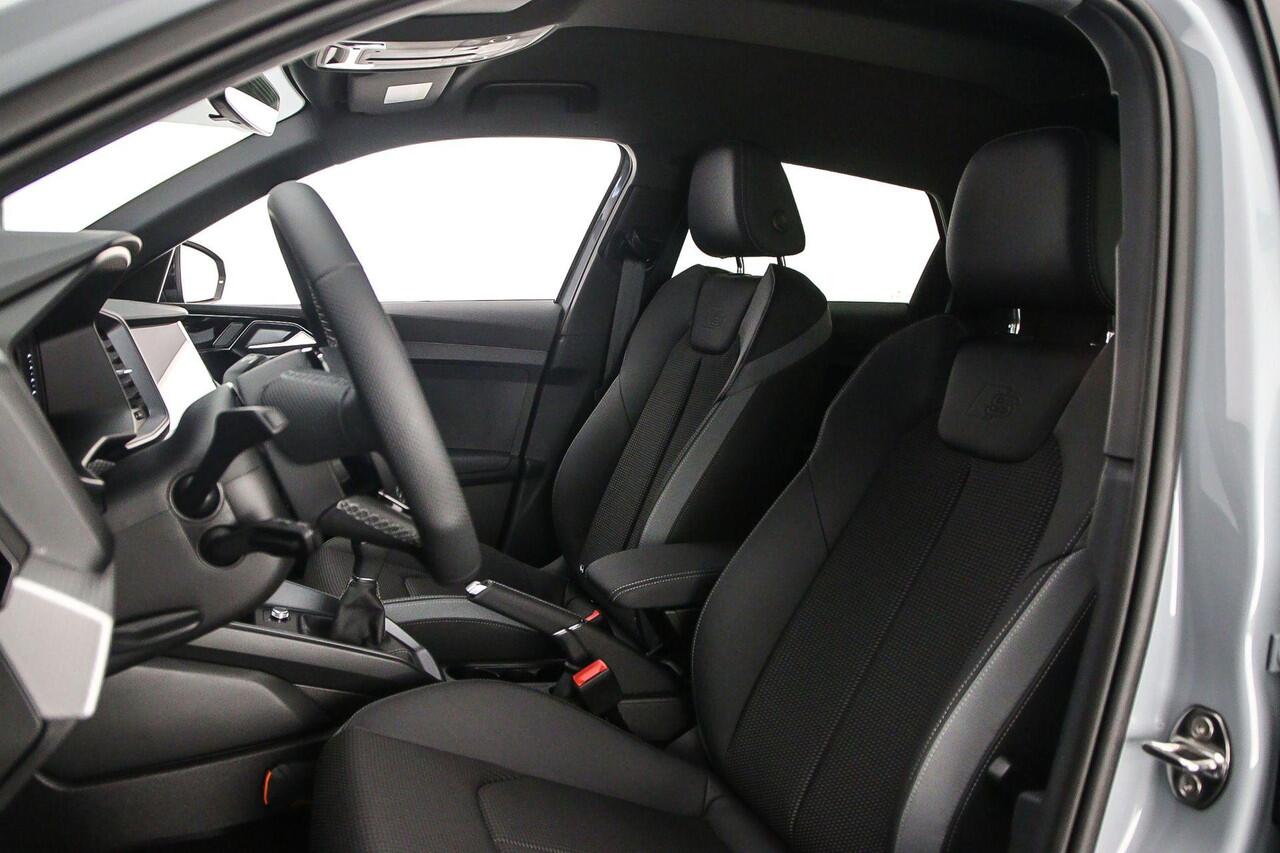Audi A1 Sportback 25 TFSI S edition | Cruise control | S-line | Full-Led | Optiek zwart | Ambient lighting |
