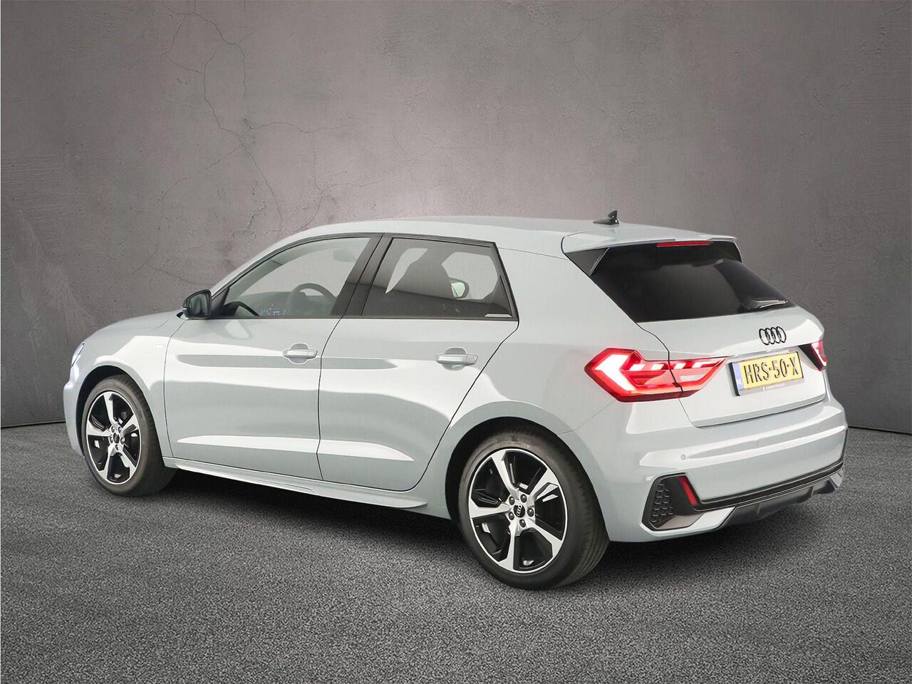 Audi A1 Sportback 25 TFSI S edition | Cruise control | S-line | Full-Led | Optiek zwart | Ambient lighting |