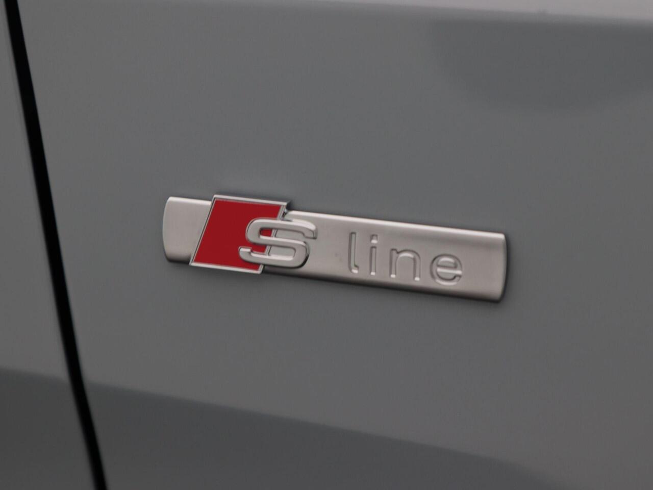 Audi A1 S edition 25 TFSI | 95 PK | Contrast dak | 17 inch lichtmetalen velgen | Apple Carplay/Android auto |