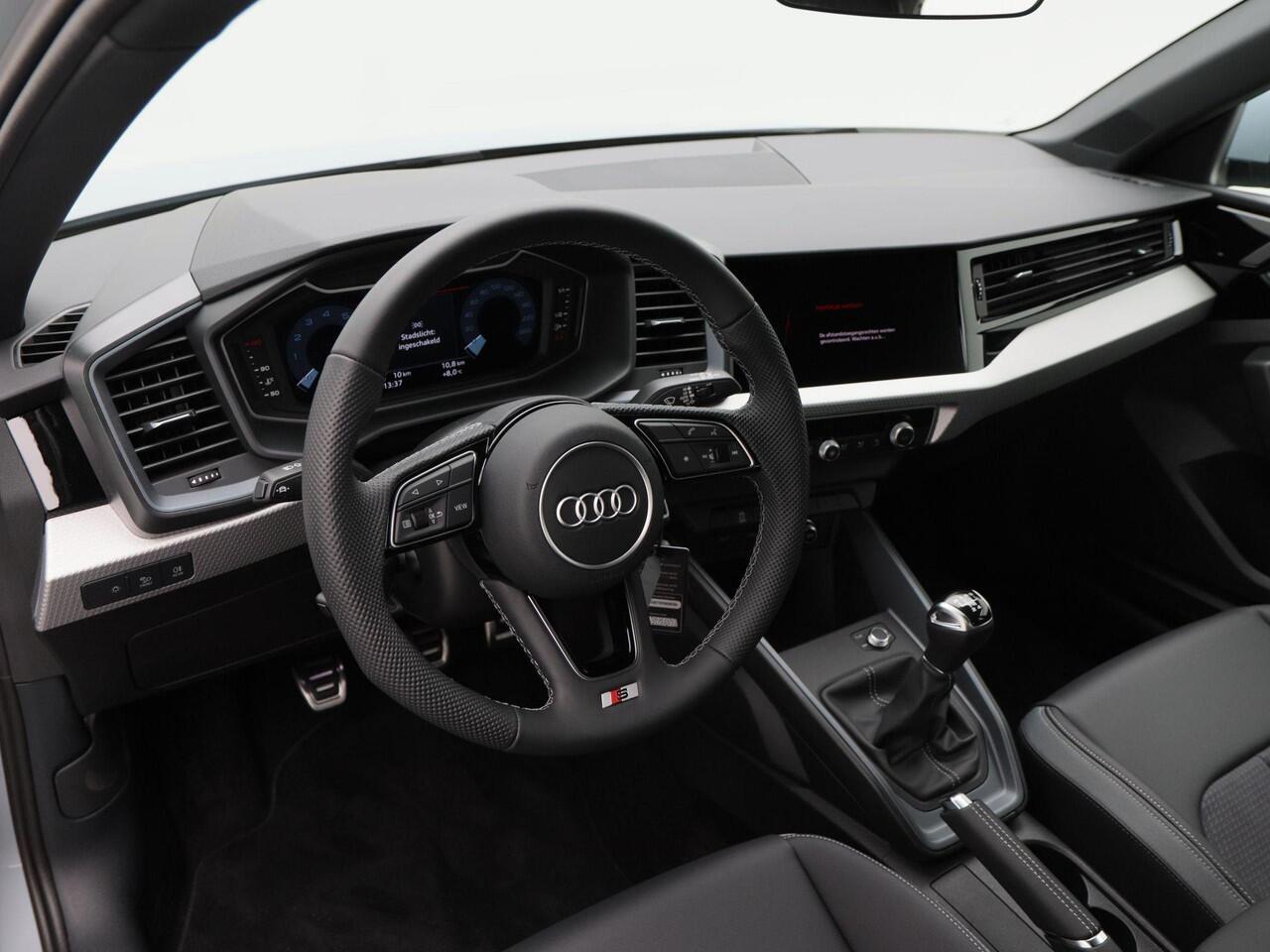 Audi A1 S edition 25 TFSI | 95 PK | Contrast dak | 17 inch lichtmetalen velgen | Apple Carplay/Android auto |