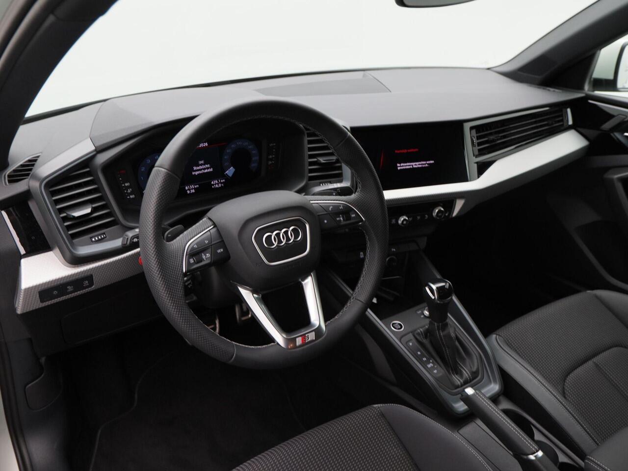 Audi A1 allstreet 30 TFSi 115 Pk Automaat Advanced edition | Adaptive Cruise | Virtual Cockpit | Sportstoelen | Stoel Verwarming | Navigatie | CarPlay | 17 Inch | 8.132 Km!!