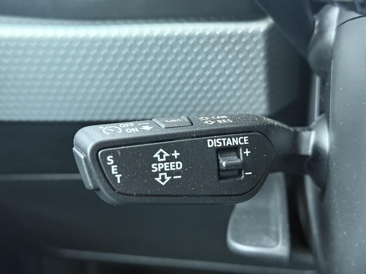 Audi A1 Sportback 40 TFSI S edition | 207 PK | Adaptive cruise control | Voorstoelen verwarmd | S line | Climate control |