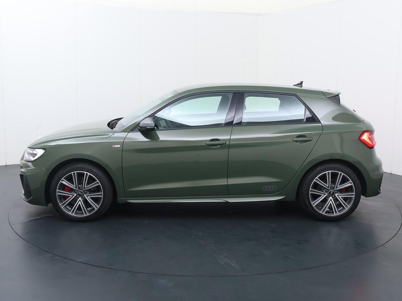 Audi A1 Sportback 40 TFSI S edition | 207 PK | Adaptive cruise control | Voorstoelen verwarmd | S line | Climate control |