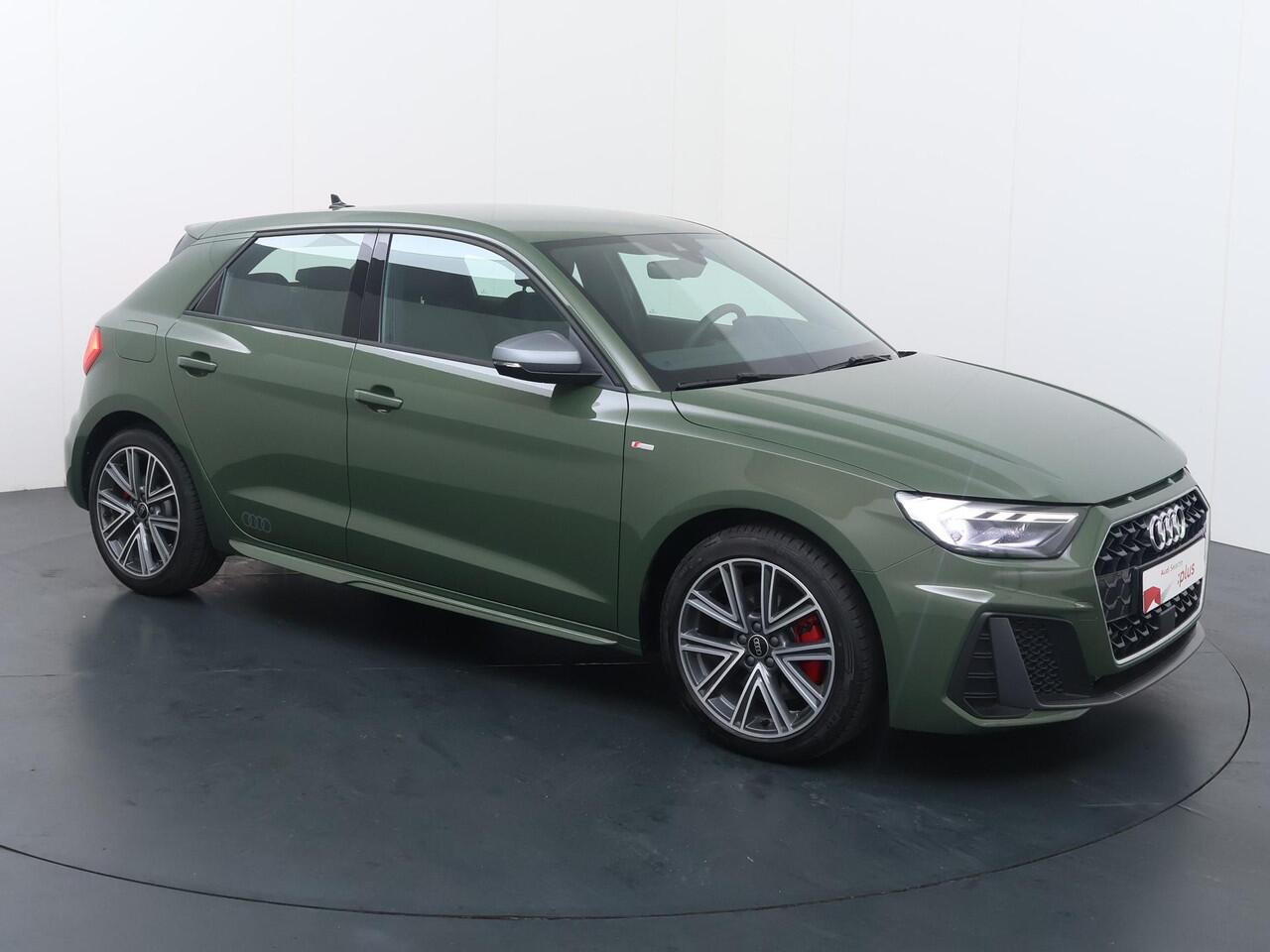 Audi A1 Sportback 40 TFSI S edition | 207 PK | Adaptive cruise control | Voorstoelen verwarmd | S line | Climate control |