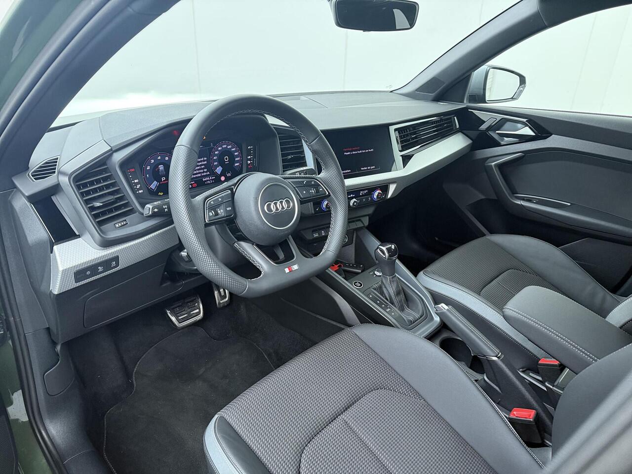 Audi A1 Sportback 40 TFSI S edition | 207 PK | Adaptive cruise control | Voorstoelen verwarmd | S line | Climate control |