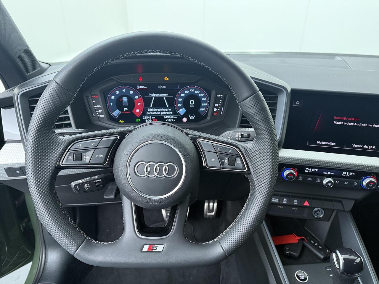 Audi A1 Sportback 40 TFSI S edition | 207 PK | Adaptive cruise control | Voorstoelen verwarmd | S line | Climate control |