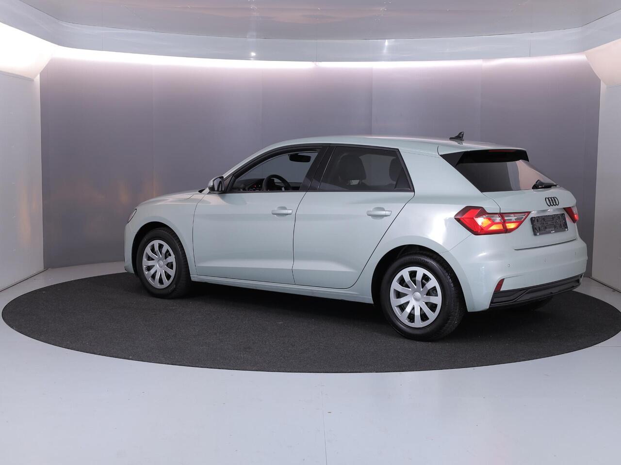 Audi A1 Sportback 30 TFSI Advanced edition 116pk AUT| Sportstoelen | Navigatie via App | Climatronic | Verwarmbare voorstoelen | Gratis winterset