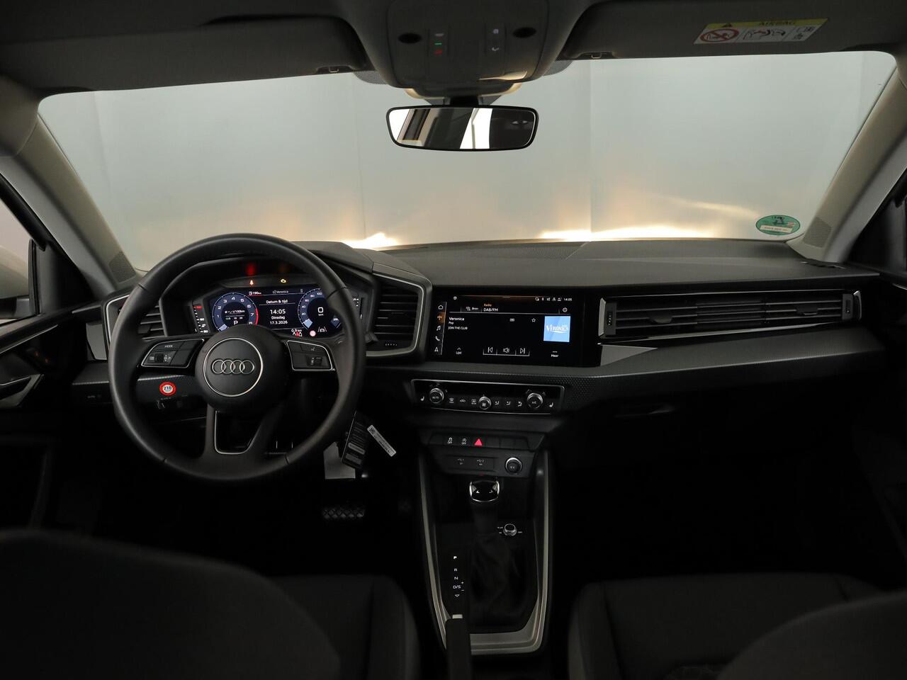 Audi A1 Sportback 30 TFSI Advanced edition 116pk AUT| Sportstoelen | Navigatie via App | Climatronic | Verwarmbare voorstoelen | Gratis winterset
