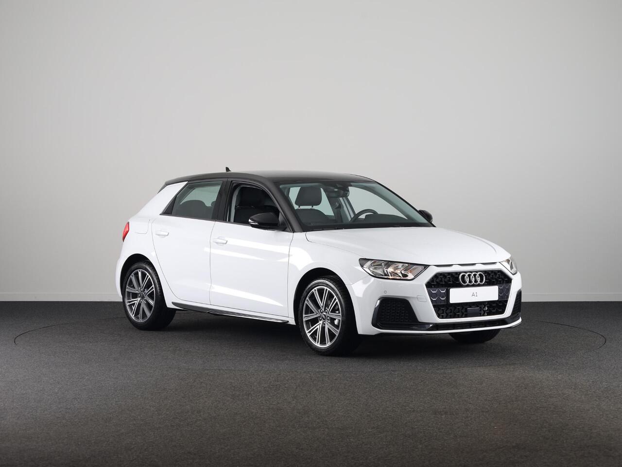 Audi A1 Sportback Advanced edition 25 TFSI 95 pk | Parkeerhulp plus | Automatische airco | Inklapbare buitenspiegels | Dak in contrast kleur |