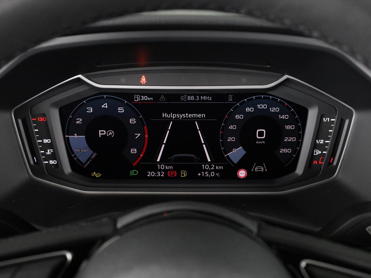 Audi A1 Sportback Advanced edition 25 TFSI 95 pk | Parkeerhulp plus | Automatische airco | Inklapbare buitenspiegels | Dak in contrast kleur |