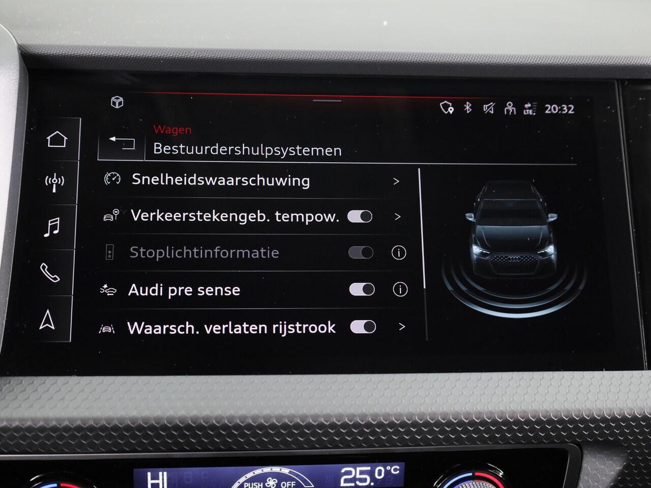 Audi A1 Sportback Advanced edition 25 TFSI 95 pk | Parkeerhulp plus | Automatische airco | Inklapbare buitenspiegels | Dak in contrast kleur |