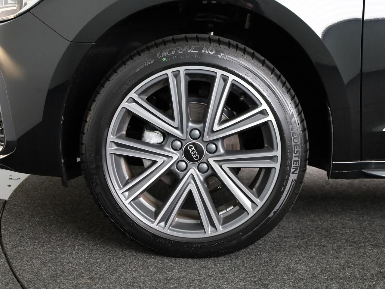 Audi A1 Sportback 25 TFSI Advanced edition 95pk | Parkeerhulp plus | Automatische airco | Navigatie via App | 17 inch lichtmetalen velgen | Dak in contrast kleur