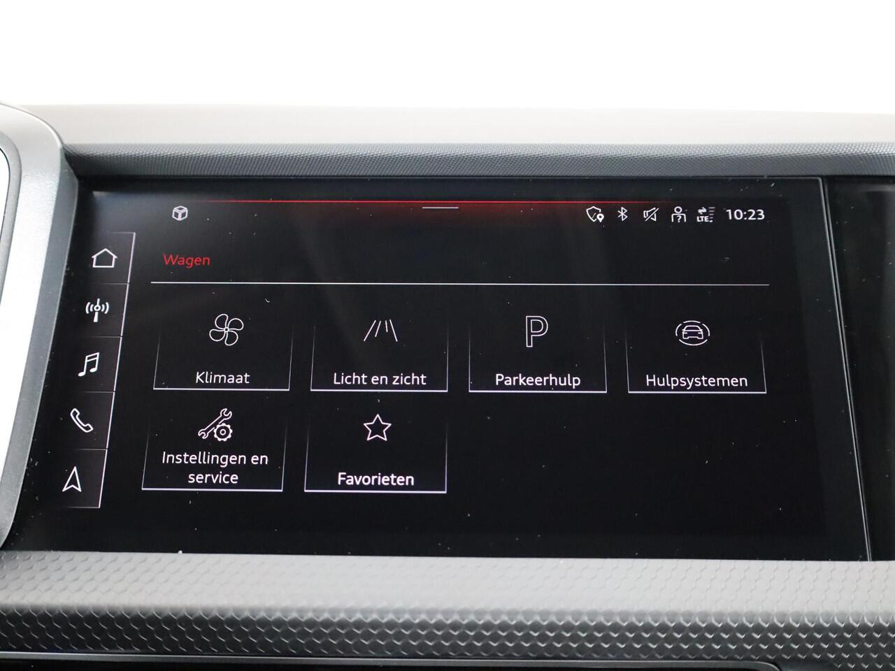 Audi A1 Sportback 25 TFSI Advanced edition 95pk | Parkeerhulp plus | Automatische airco | Navigatie via App | 17 inch lichtmetalen velgen | Dak in contrast kleur