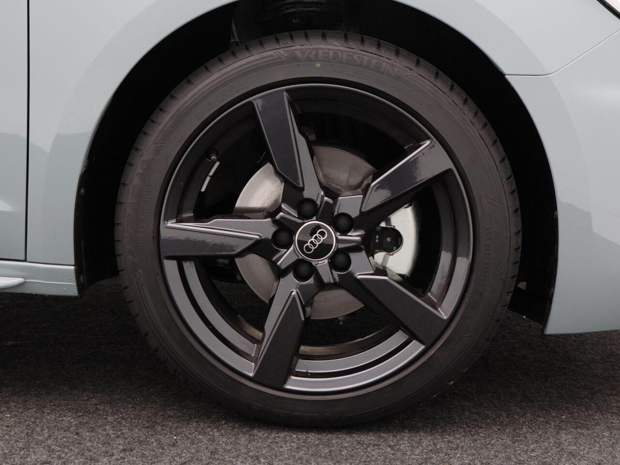 Audi A1 Sportback 30 TFSI | S edition | 116 PK | PDC voor en achter | 17 inch velgen | Privacyglas |
