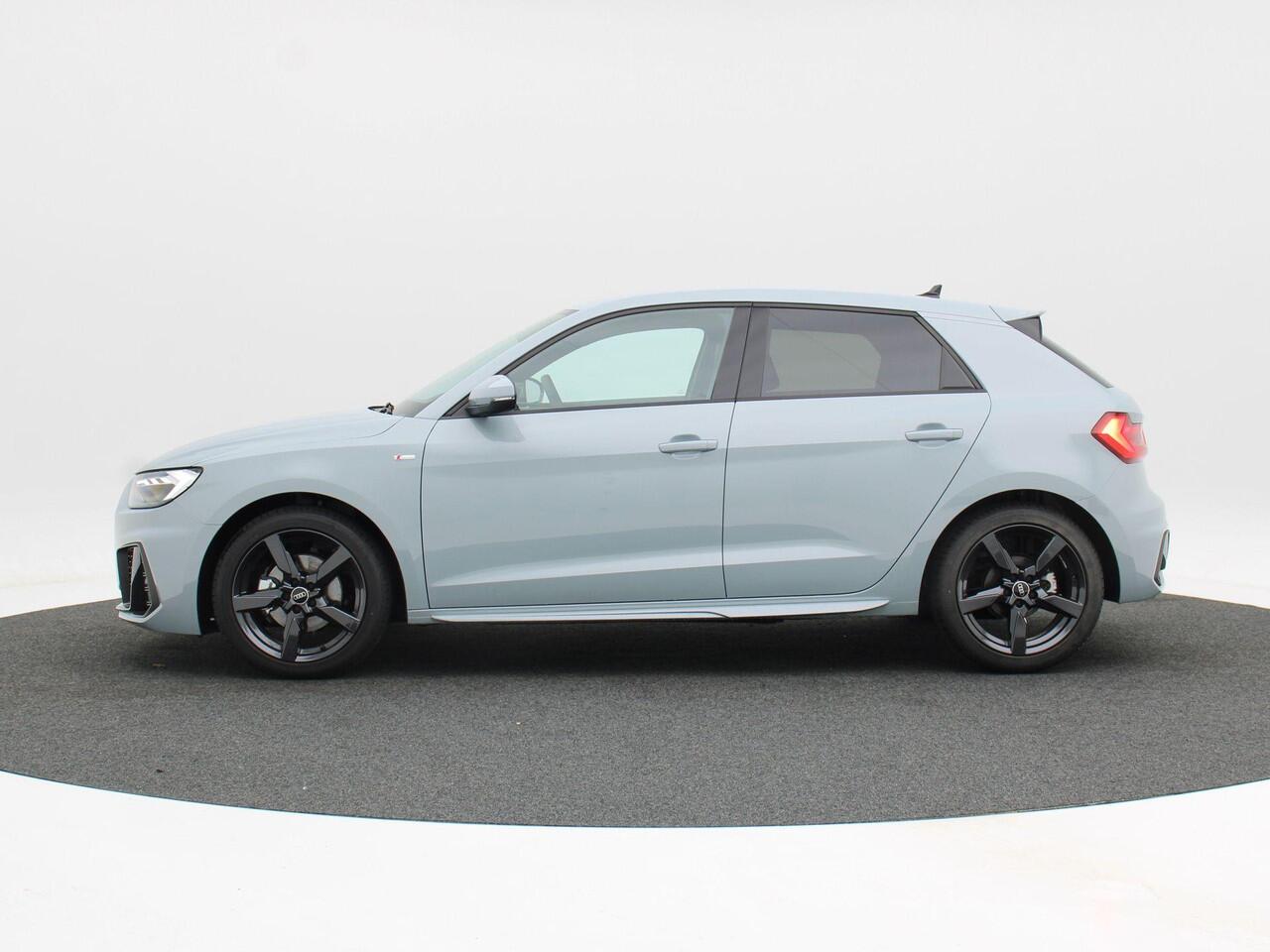 Audi A1 Sportback 30 TFSI | S edition | 116 PK | PDC voor en achter | 17 inch velgen | Privacyglas |