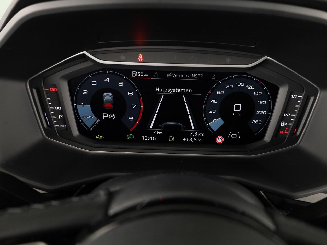 Audi A1 Sportback Advanced edition 25 TFSI 95 PK | Buitenspiegels elektrisch inklapbaar | Apple carplay | Dak in contrastkleur | 17'' lm velgen |