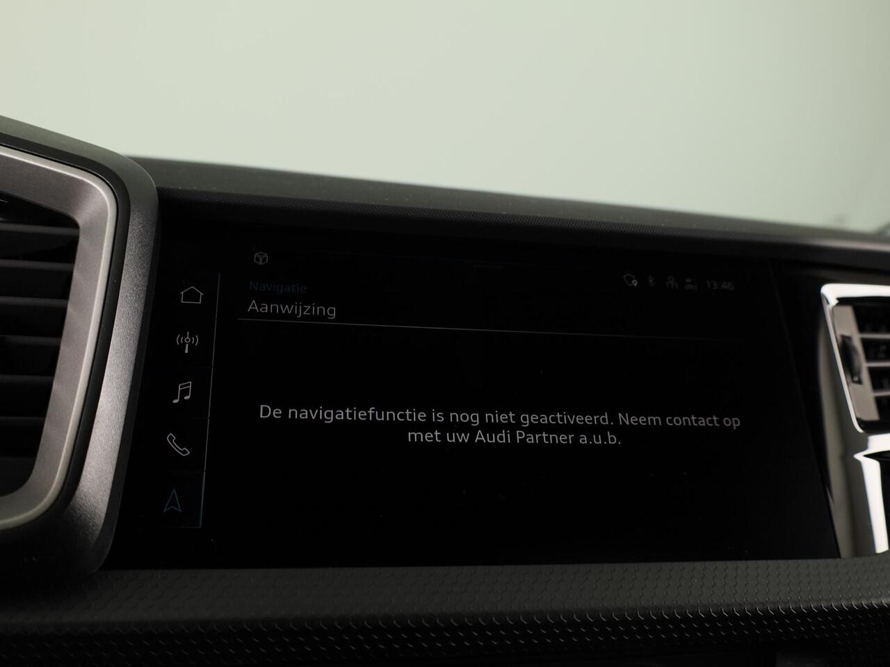 Audi A1 Sportback Advanced edition 25 TFSI 95 PK | Buitenspiegels elektrisch inklapbaar | Apple carplay | Dak in contrastkleur | 17'' lm velgen |