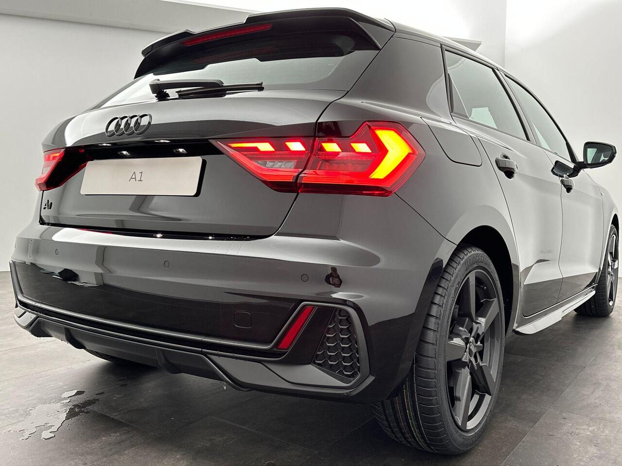 Audi A1 Sportback S edition 25 TFSI 70 kW / 95 PK Sportback 7 versn.