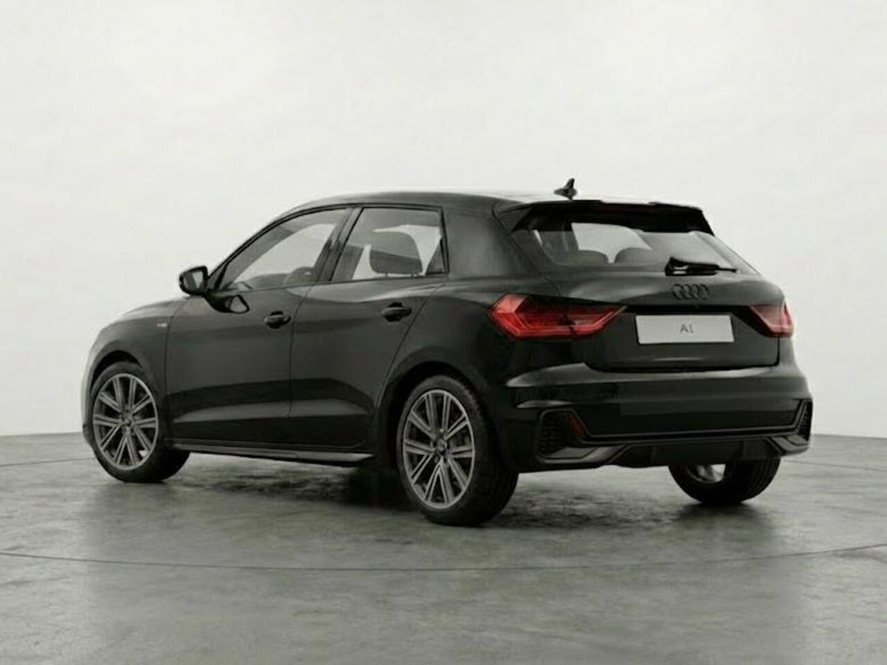 Audi A1 Sportback Advanced edition 25 TFSI 95 pk | Sportstoelen voor | Ledlampen voor en achter | Optiek pakket zwart plus | Buitenspiegels inklapbaar |