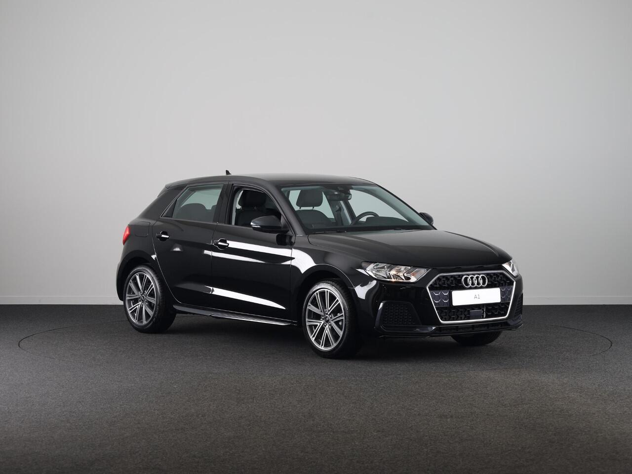 Audi A1 Sportback Advanced edition 25 TFSI 95 pk | Ledlampen voor en achter | Afgevlakt stuurwiel | 17'' LM velgen | Apple carplay |