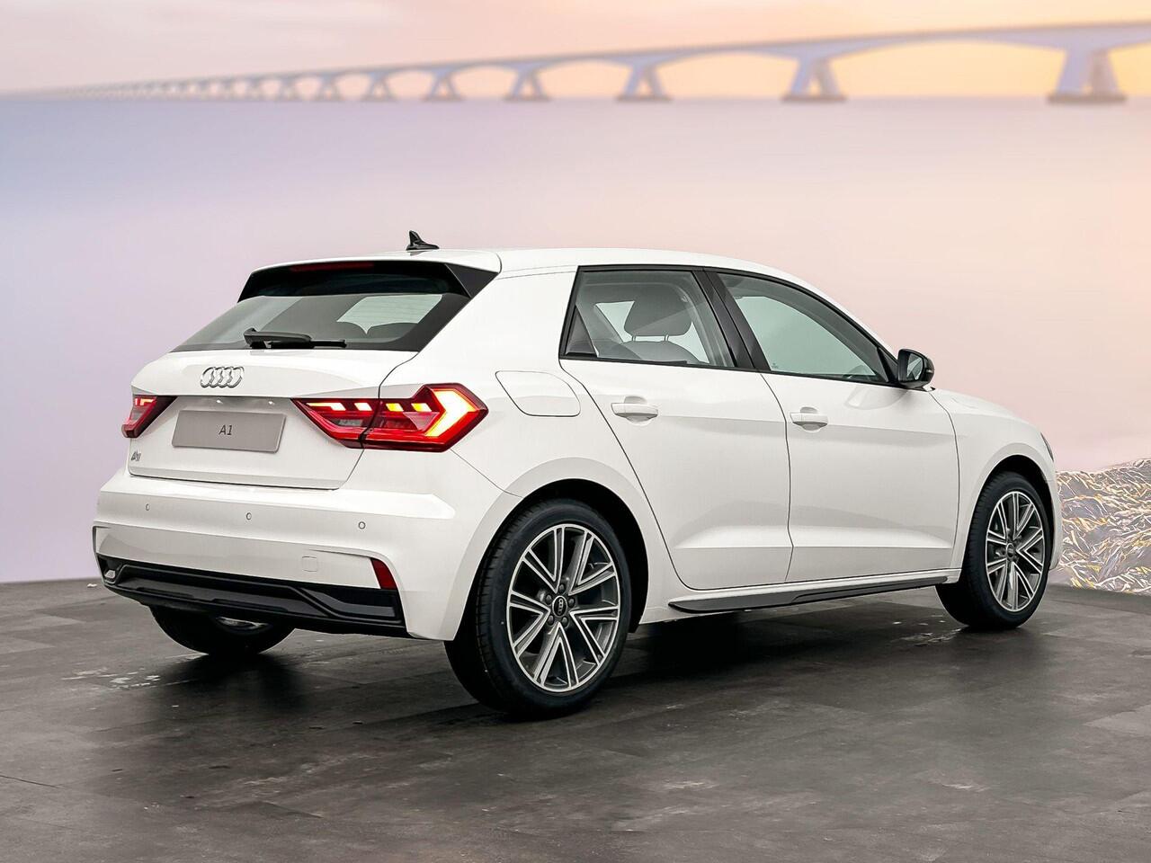Audi A1 Sportback Advanced edition 25 TFSI 70 kW / 95 PK Sportback 5